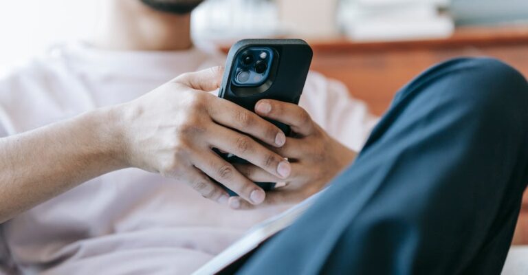Choosing an ID verification vendor doing ID verification on smartphone